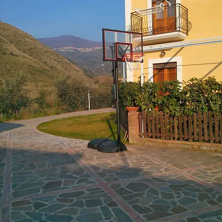爱茉莉奇伦托公寓式酒店 4* Agnone Cilento