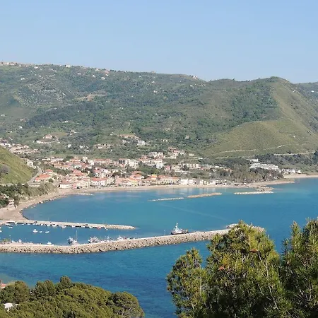 爱茉莉奇伦托公寓式酒店 4* Agnone Cilento